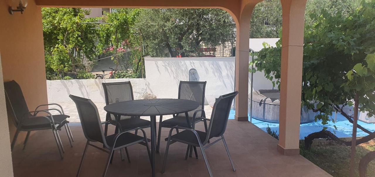 Apartament Apartman Z12 Kornić Zewnętrze zdjęcie