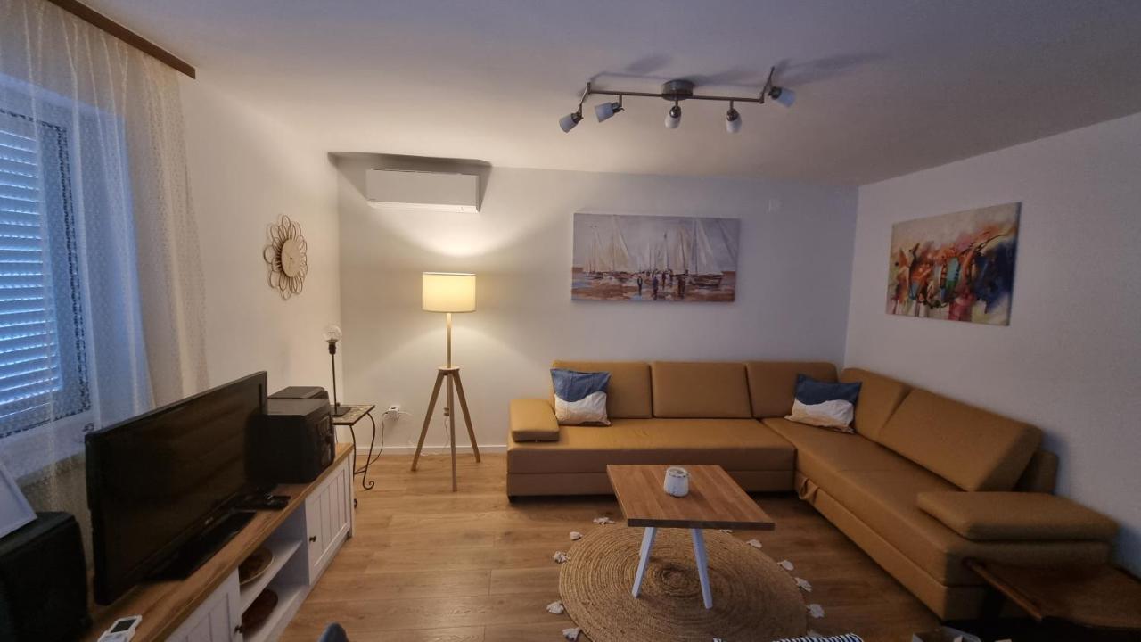 Apartament Apartman Z12 Kornić Zewnętrze zdjęcie